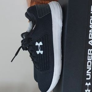 Under Armor Black Sneakers